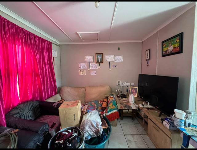 2 BEDROOM HOUSE FOR SALE IN SUNSET GLEN